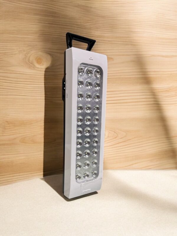 Dp 716 emergency led light